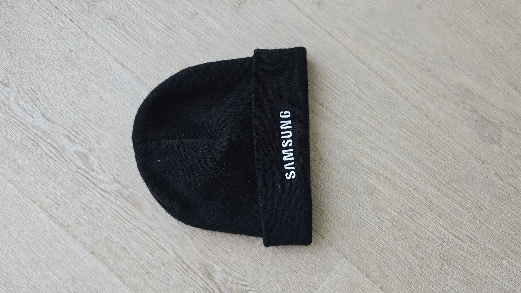Sonstige Kleidung & Accessoires: Samsung Winterkappe – Gebraucht aus Hurden von mar_7ssf