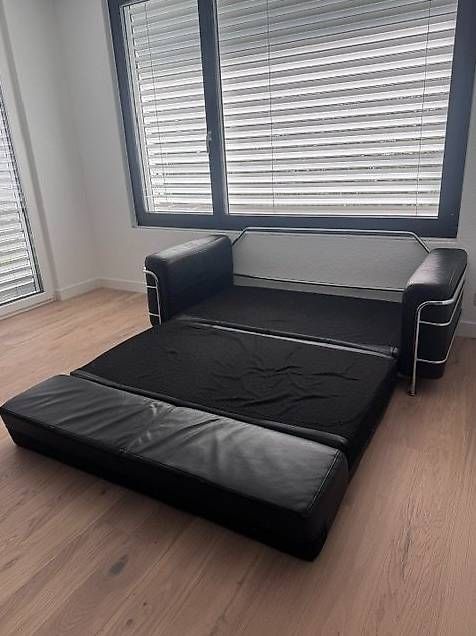 Sofas: Schwarzes kleines Bettsofa – D'occasion à Männedorf par nestema 1