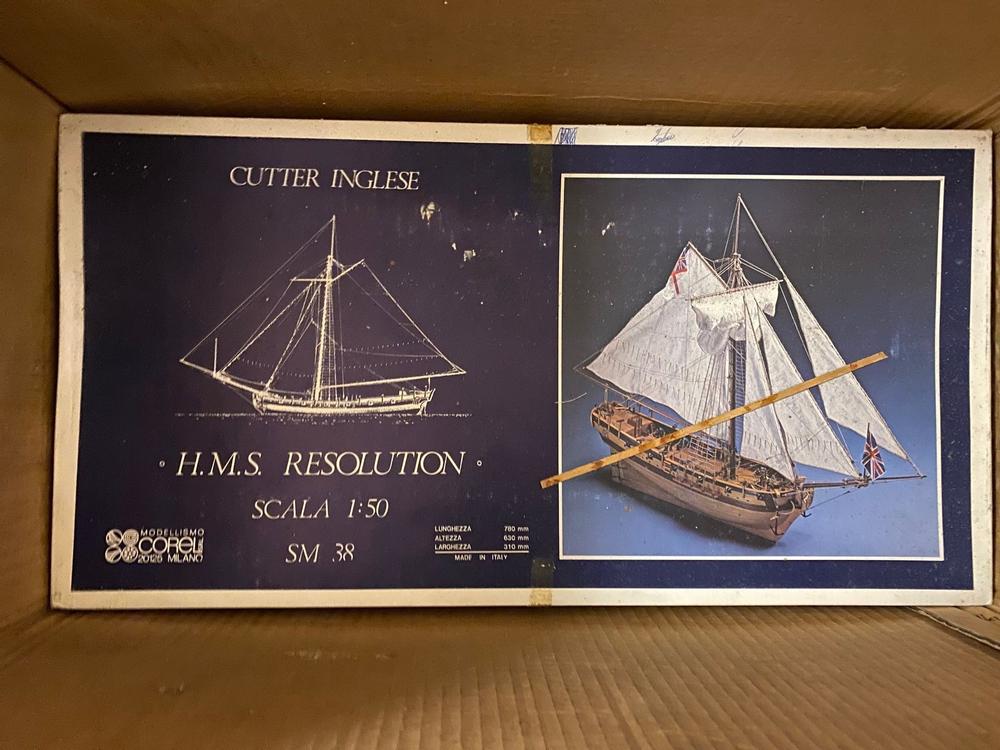 Maquette de bateau HMS Resolution Cutter - Corel (SM38)