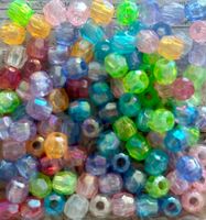 Bunte Acryl Perlen / Bastelperlen facettiert 100 Stück