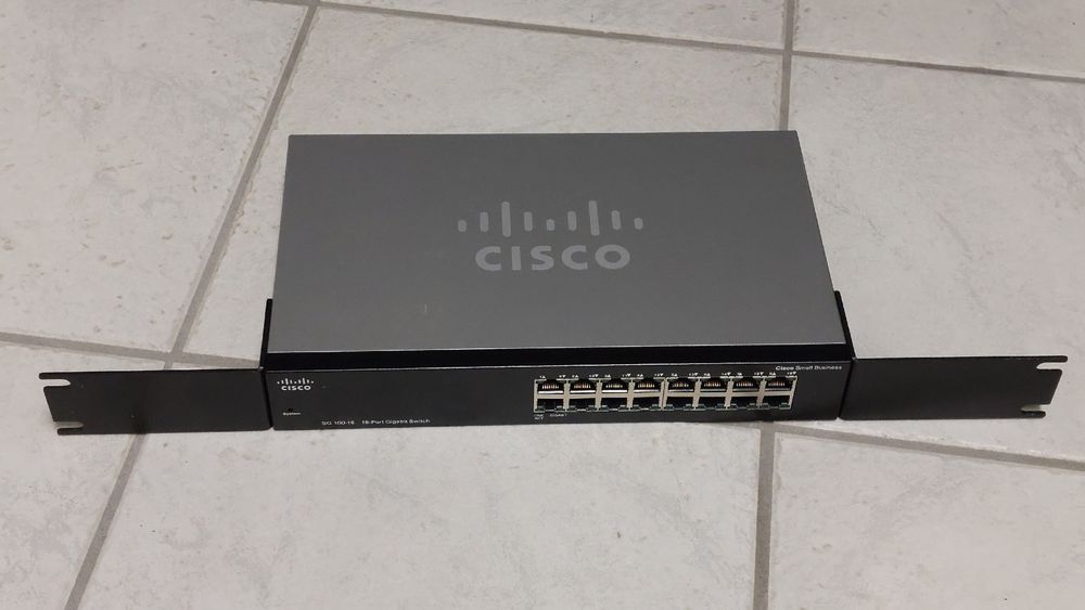 Cisco Gigabit Switch 16port, SG 100-16 (Gebraucht) in Menziken für CHF ...