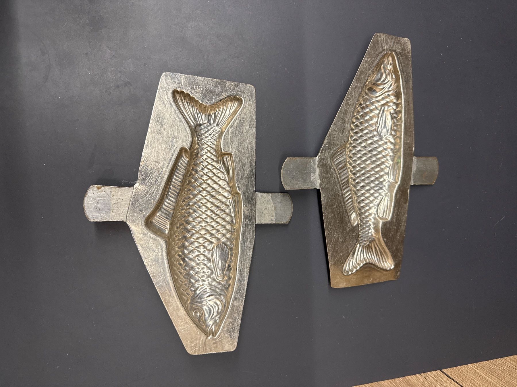 Teglie da forno: Moule chocolat schokoladenform poisson 18cm – Usato da Lajoux JU venduto da Briard0 1