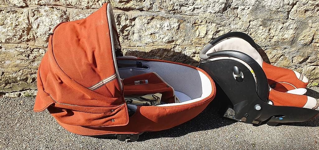 Kinderwagen: Poussette trio Bébé Confort High Trek – Gebraucht aus St. Imier von Lautar_Vega 1