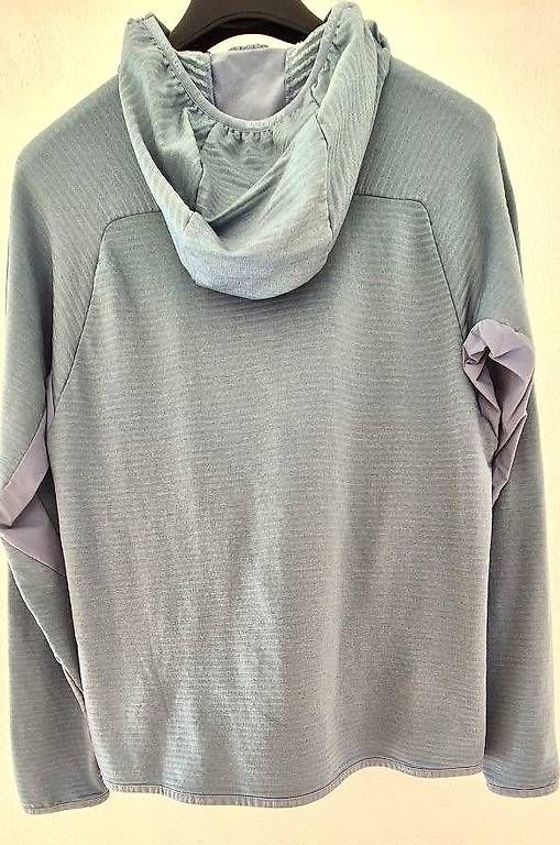 Maglioni & Felpe: Midlayer donna per hiking ? taglia M – Usato da Cabbio venduto da Joker_Bane 1