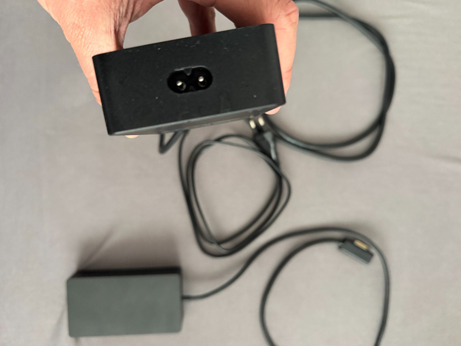 Microsoft Docking station: Microsoft Surface Dock 2 (USB-C, Model 1917) – Usato da Zürich venduto da ger_sy28 1