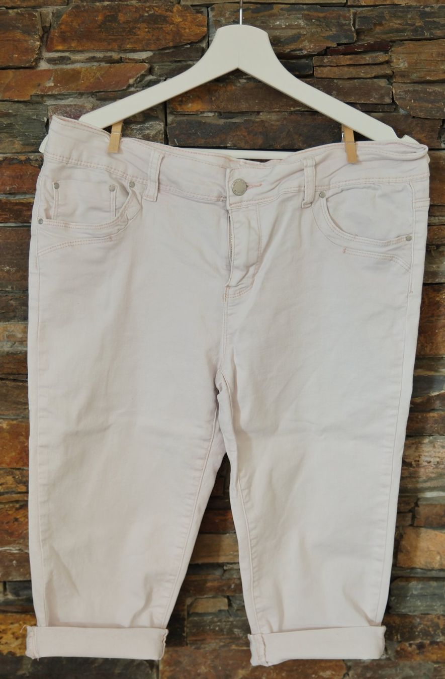 Pantaloni: 2x kurze Hose Gr. L Chicorée hellrosa & dunkelgrau – Usato da Wohlen AG venduto da Exitburn 1