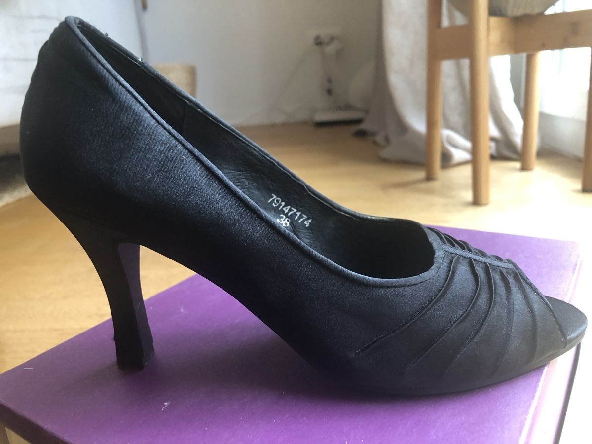 Scarpe da donna: Pumps, Black Satin, wie neu, Gr. 38 – Nuovo (secondo la descrizione) da Zürich venduto da vadimi 7