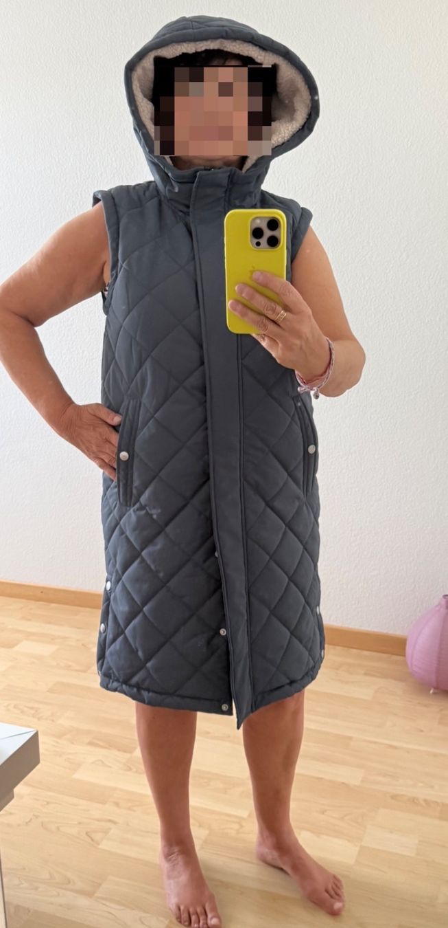 Gilets & Westen: Steppweste lang Damen – Neu (gemäss Beschreibung) aus Winterthur von Montreal63 2