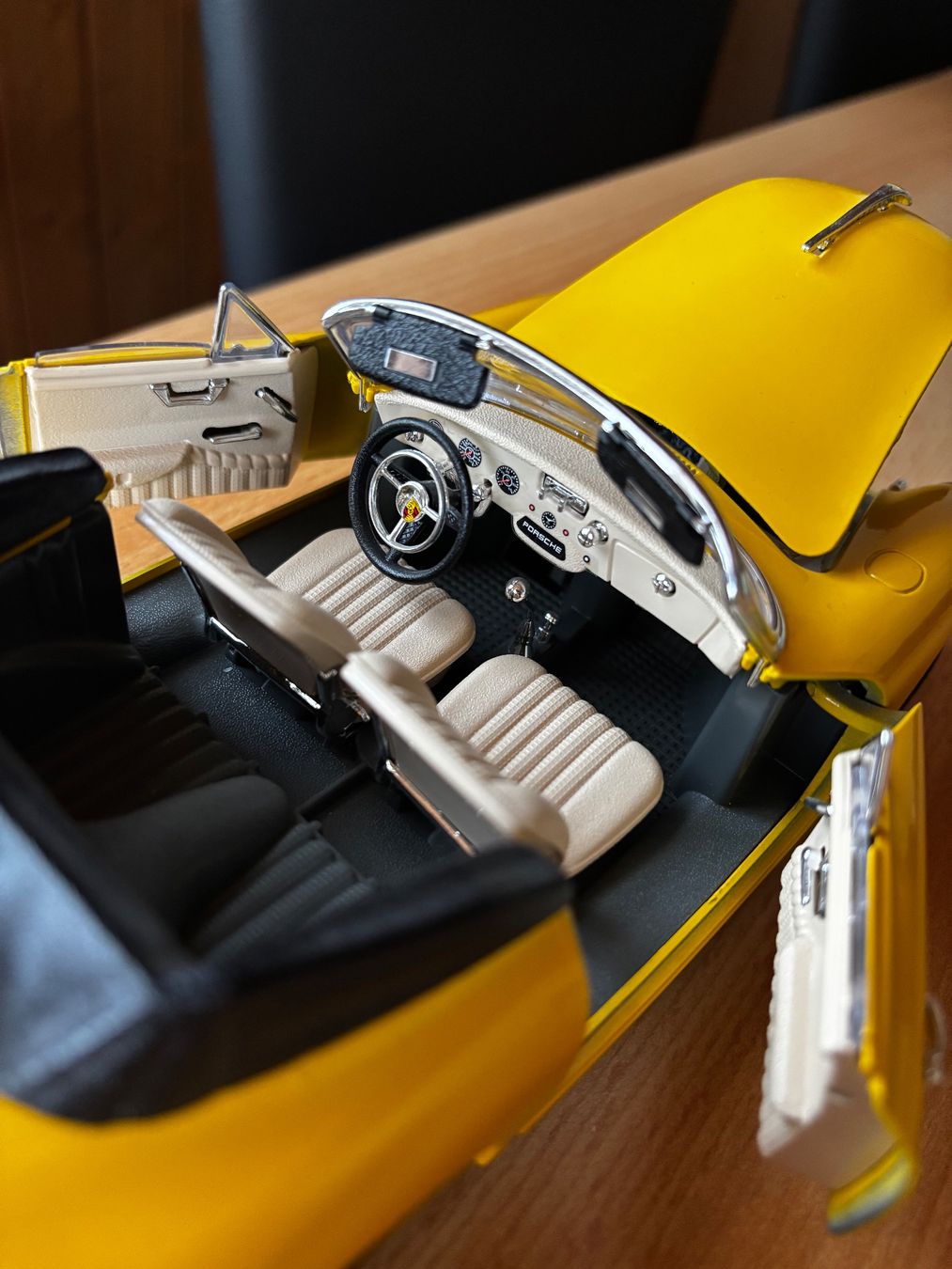 Bburago Modellautos: Porsche 356 B  1/18 1961 Bburago – Gebraucht aus Affeltrangen von Pal-94 3