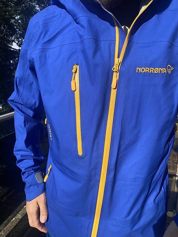Giacche: Norrøna Lofoten Gore-Tex Active Jacket – Usato da Solothurn venduto da nev_7qmh 1