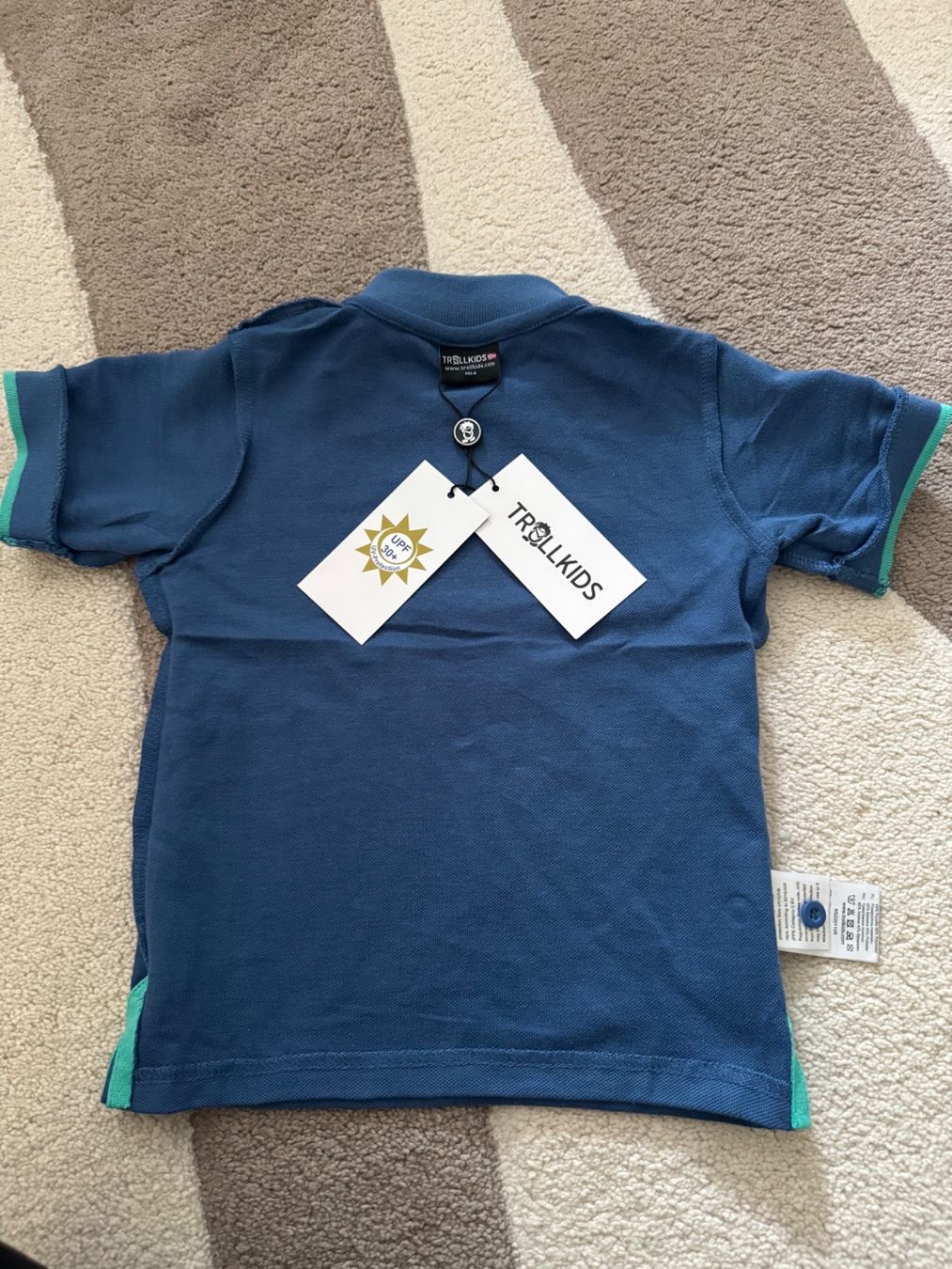 Trollkids Chemises, T-shirts & Polos: POLO T-SHIRT UPF 30+ – Neuf avec emballage d'origine à Zürich par Mina_09 4