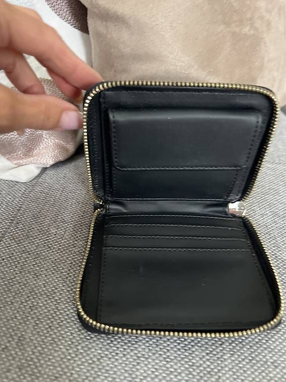 Portemonnaie: Porte-monnaie GUESS – Gebraucht aus Echallens von fayetrahel 2