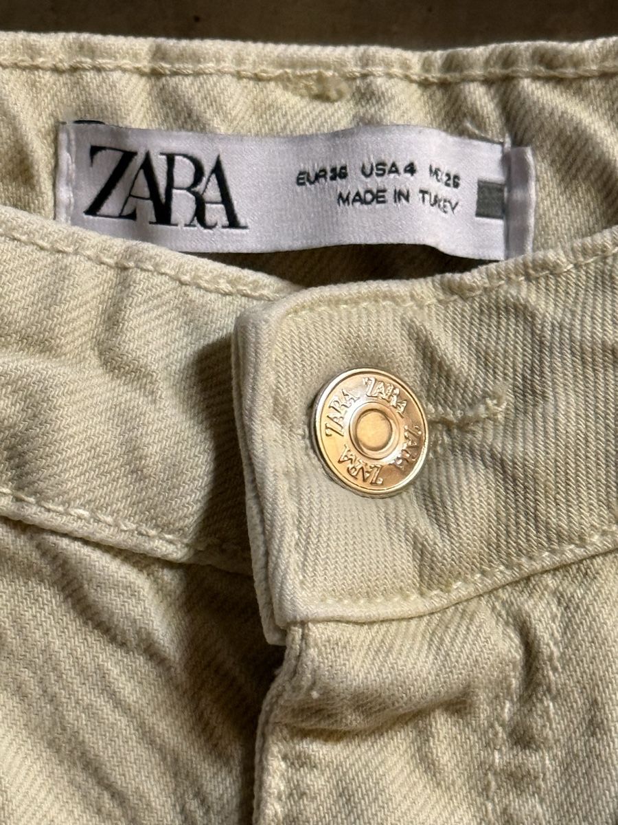Zara Jeans: Jeans Zara  – Usato da Monthey venduto da sen_6ckr 1