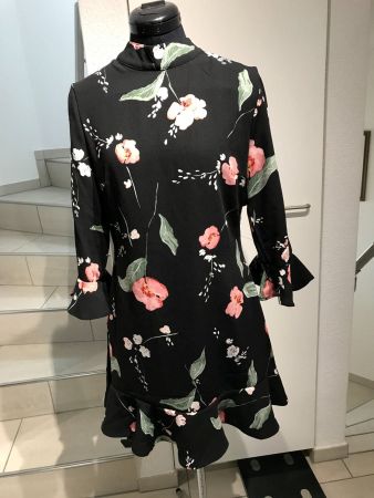 Kleid Grösse M von Minkpink