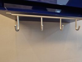 Kleider, Garderobe, Handtuchhalter Nr. 7