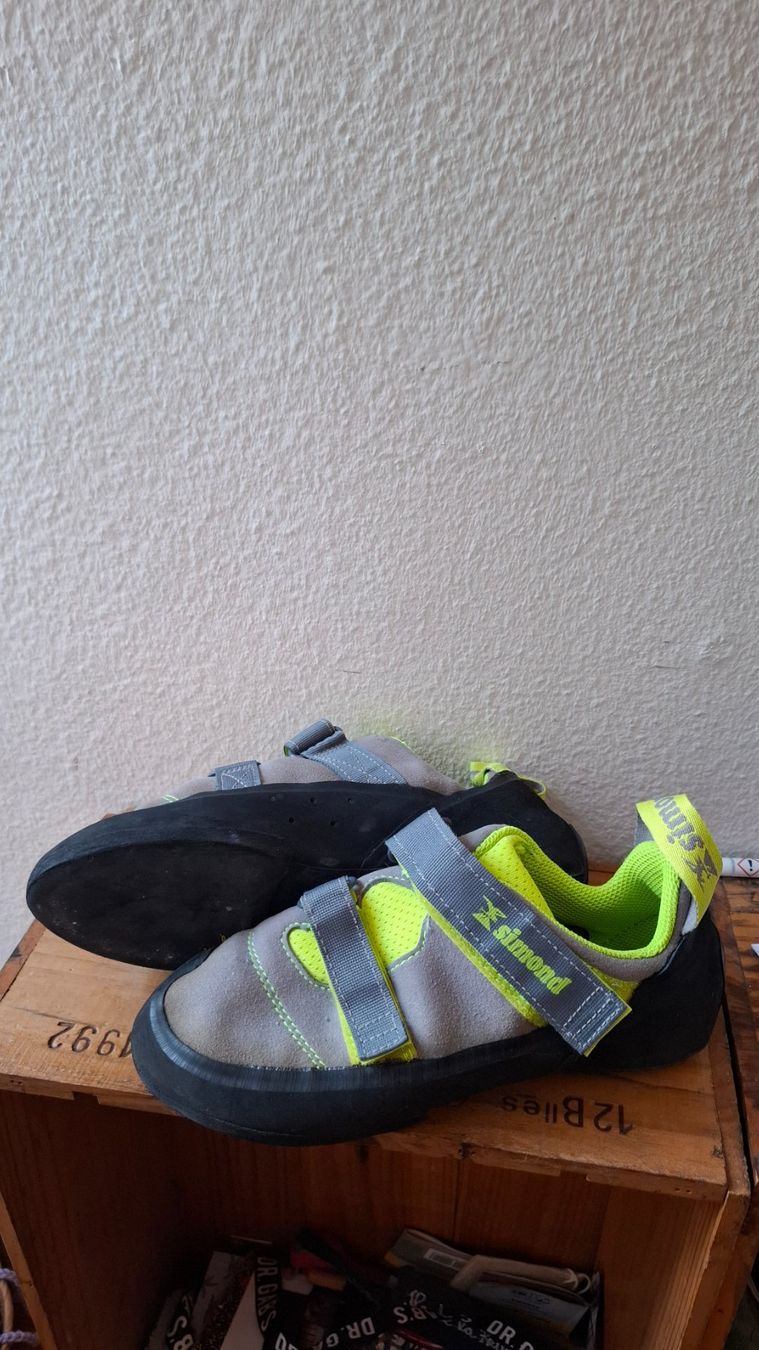 Decathlon Chaussures hommes: Chaussons d'escalade Simond 39 – D'occasion à Lausanne par afr_9tsz
