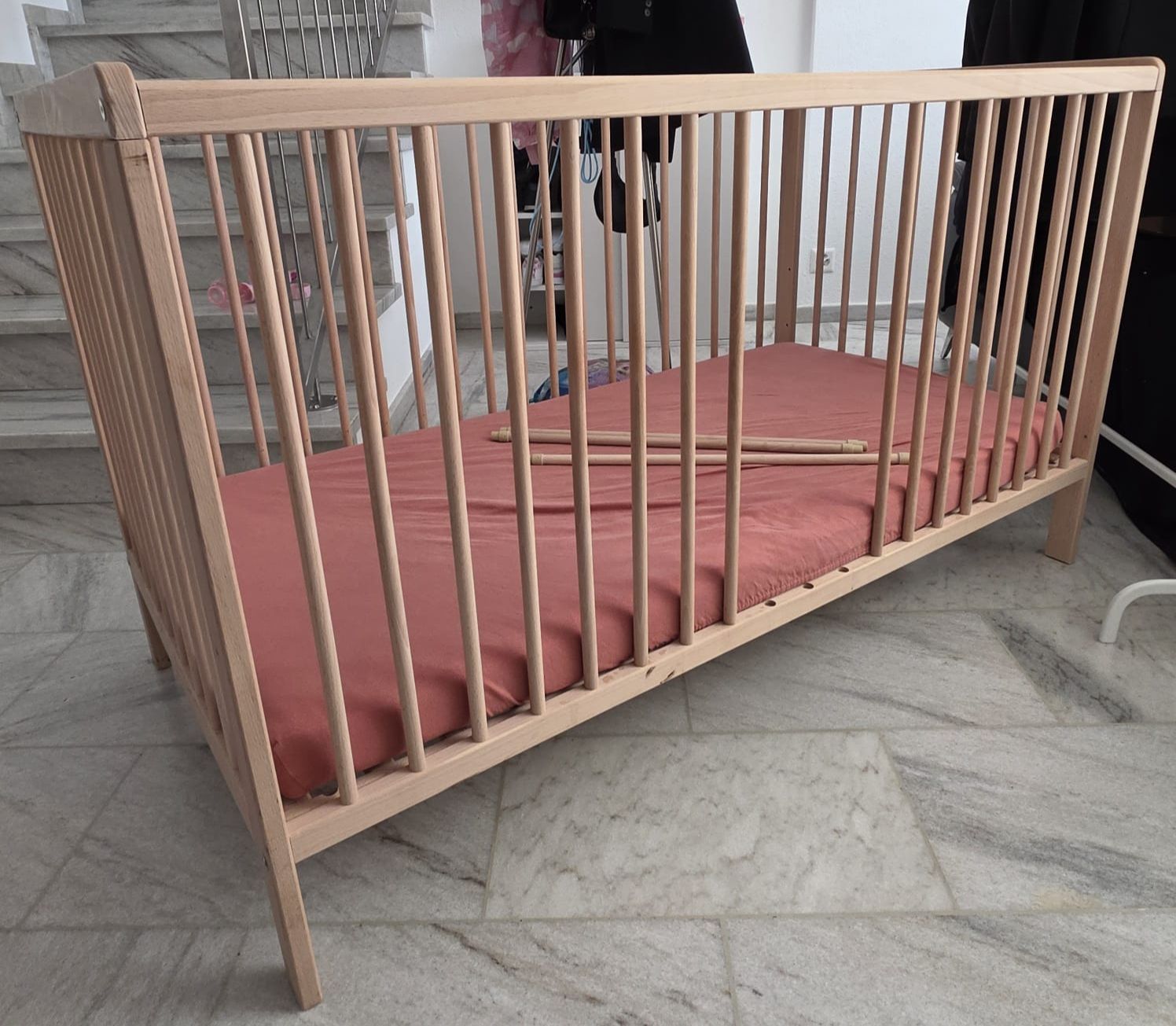 Letti: Kinderbett Gitterbett Holz 70x140cm – Nuovo (secondo la descrizione) da Reinach BL venduto da jul_6xlh