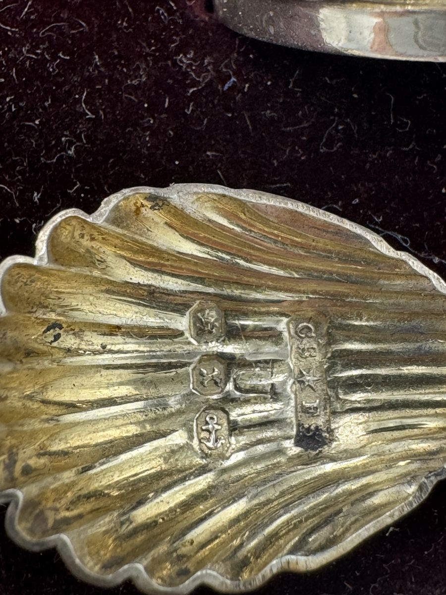 Tazze: Ensemble ancien en argent – Usato da Vésenaz venduto da Angela.C3 2
