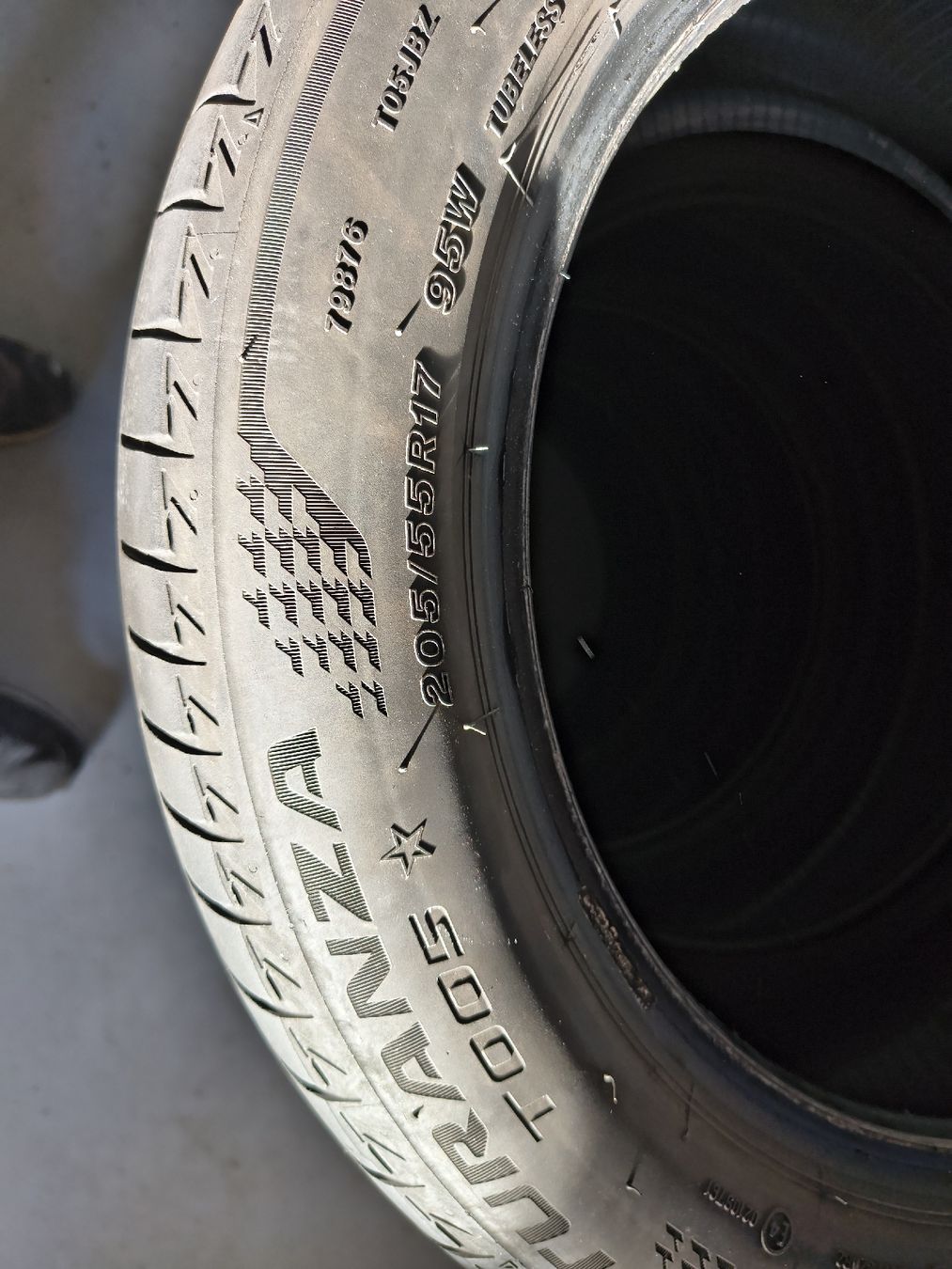 Pneumatici & Ruote complete: Bridgestone 205/55R17 95W – Usato da Volketswil venduto da wrrhx 4
