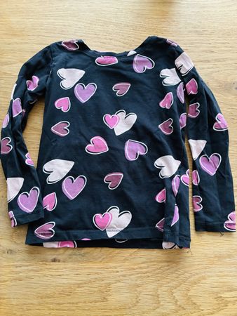 Langarmshirt mit Herzen, Grösse 116, 5-6 Jahre