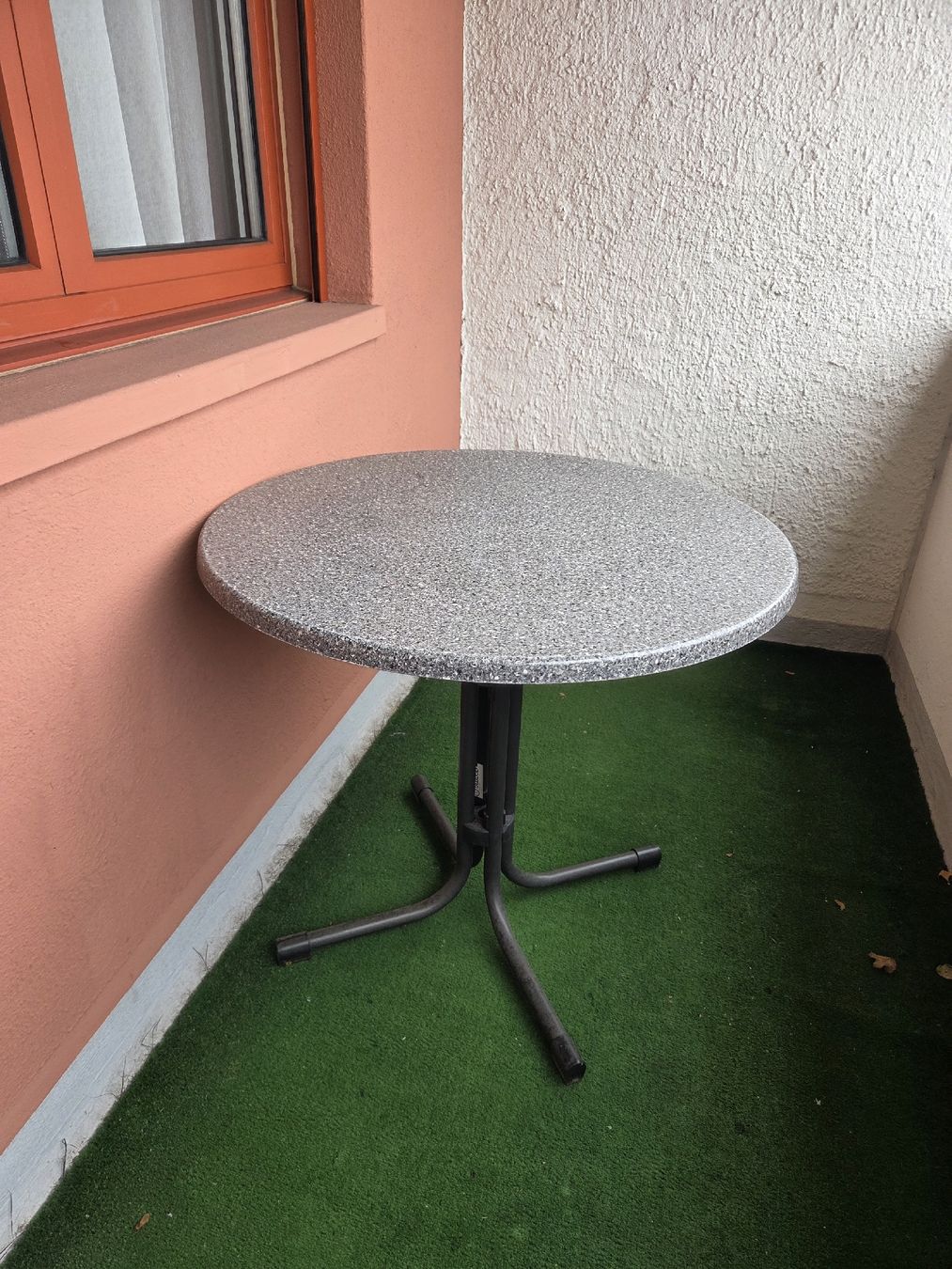 Tavoli: Gartentisch – Usato da Niederglatt ZH venduto da Conucci