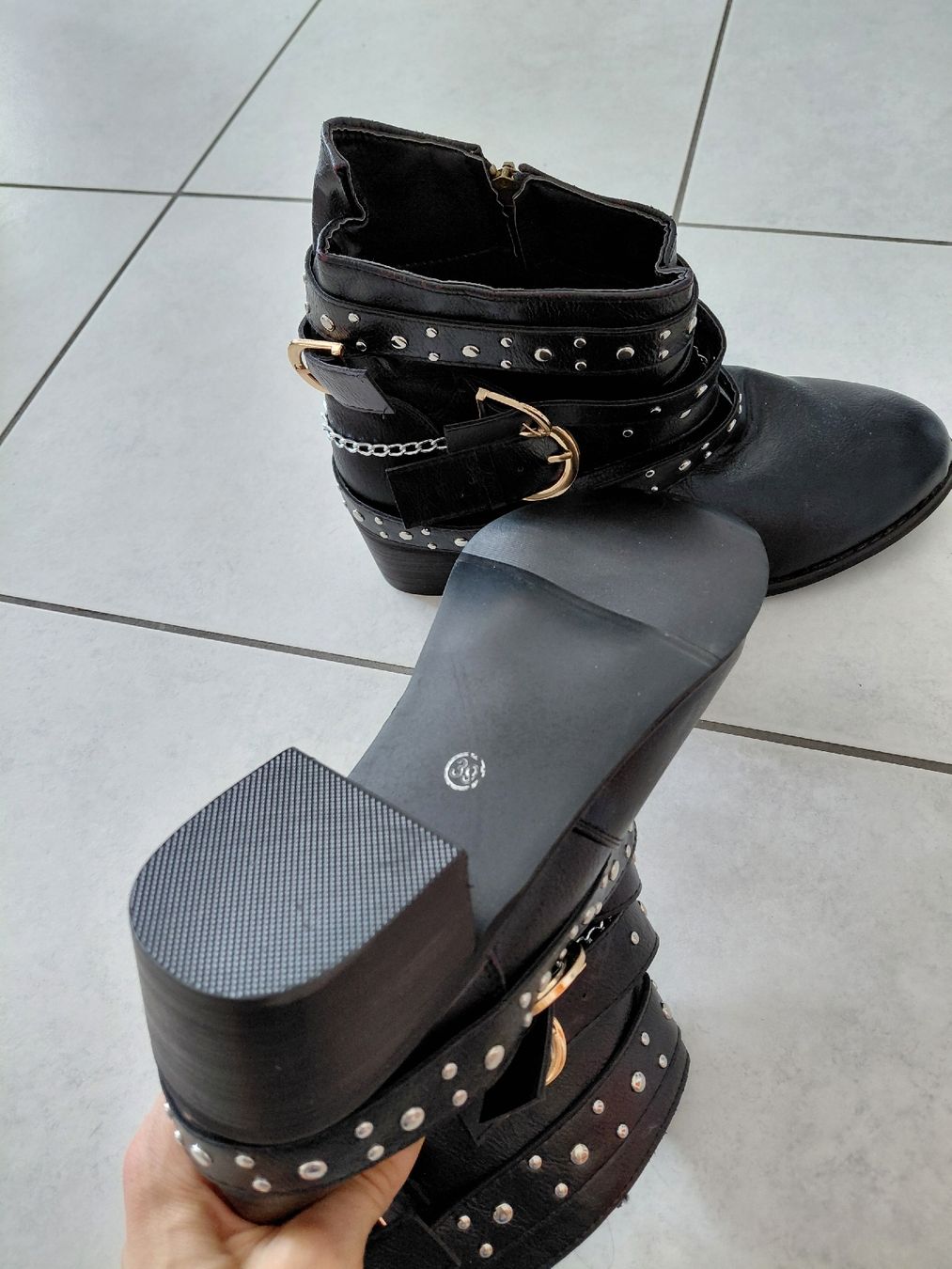 Chaussures femmes: neuer Schuh Grösse 39 – Neuf (Voir description) à St. Niklaus VS par sportler60 1