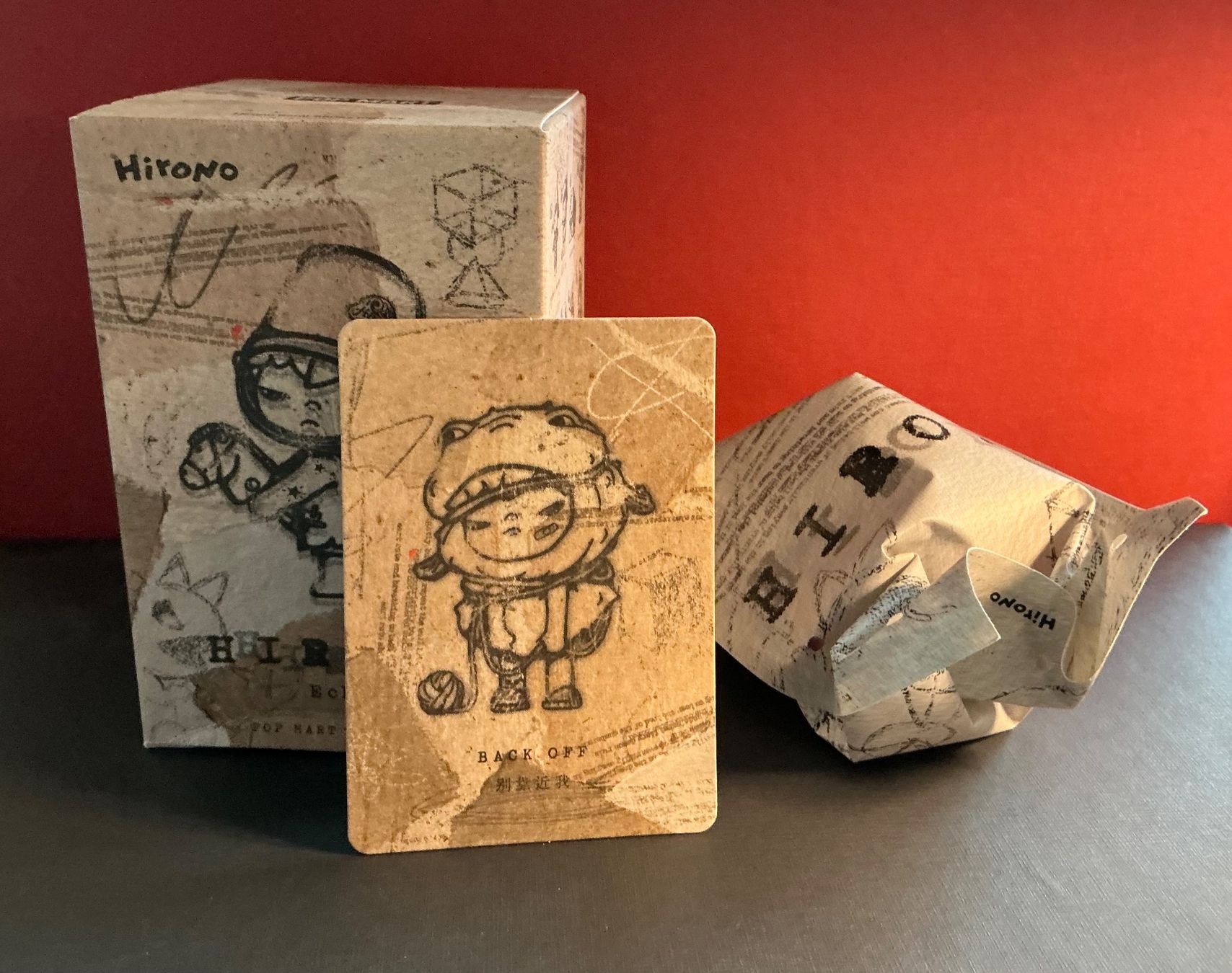 Pop Mart Statuette: Hirono Authentic Echo  “Back off” – Nuovo (secondo la descrizione) da Airolo venduto da MomTheBraggerStudio
