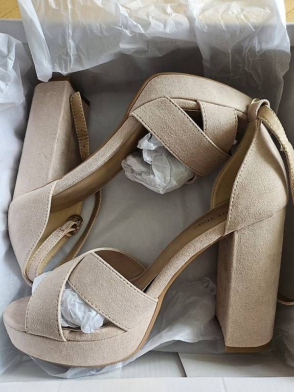 Damenschuhe: Pumps Carina (About You) – Gebraucht aus Zürich von Koeivi2000