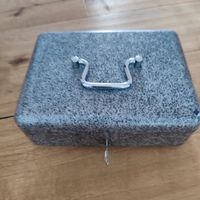 Geldkassette Metall grau mit Schlüssel guter Zustand