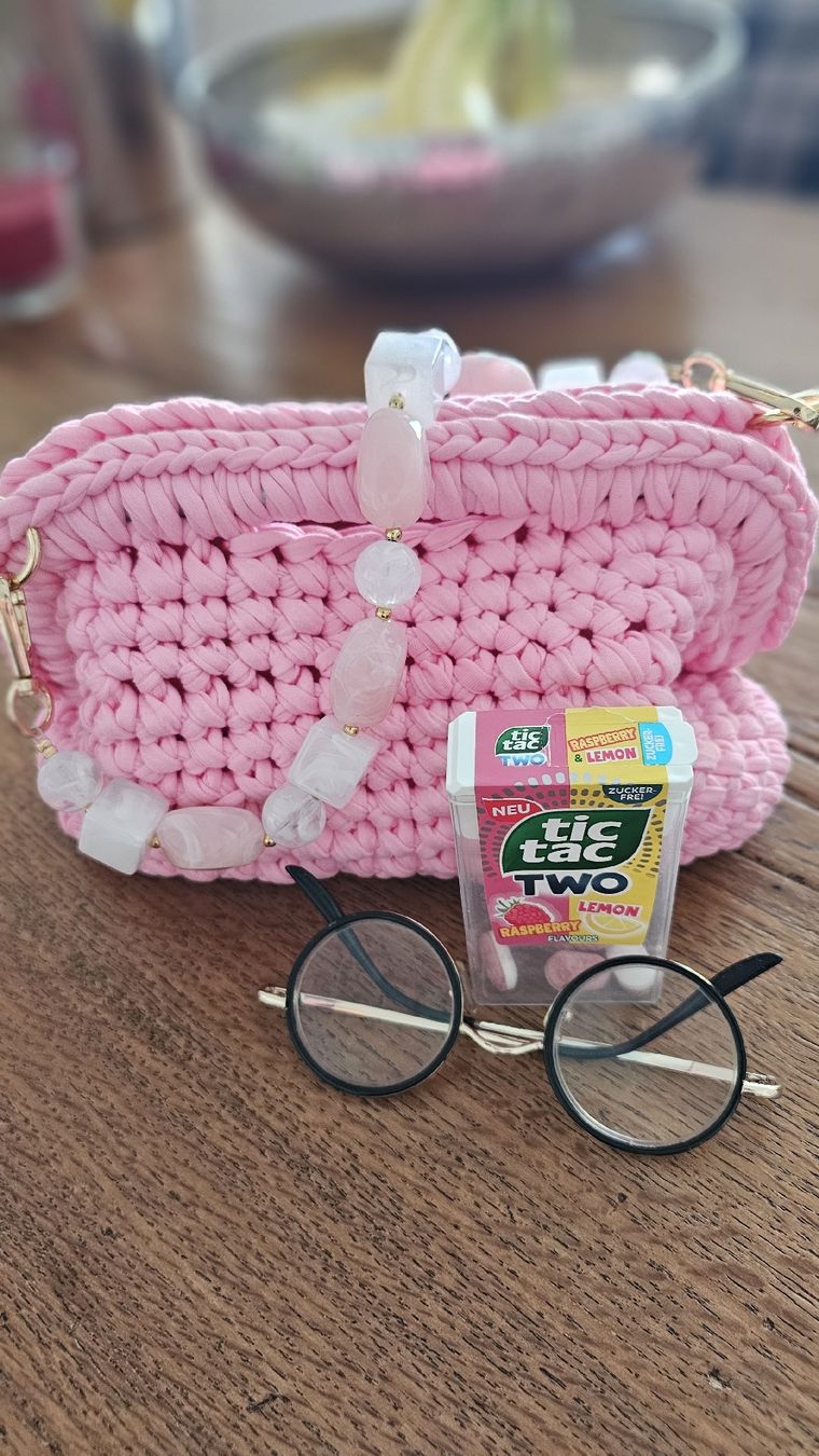 Borse & Zaini: Rosa Clutch Handttasche trendy – Nuovo e nell'imballaggio originale da Fehraltorf venduto da lisam16 1