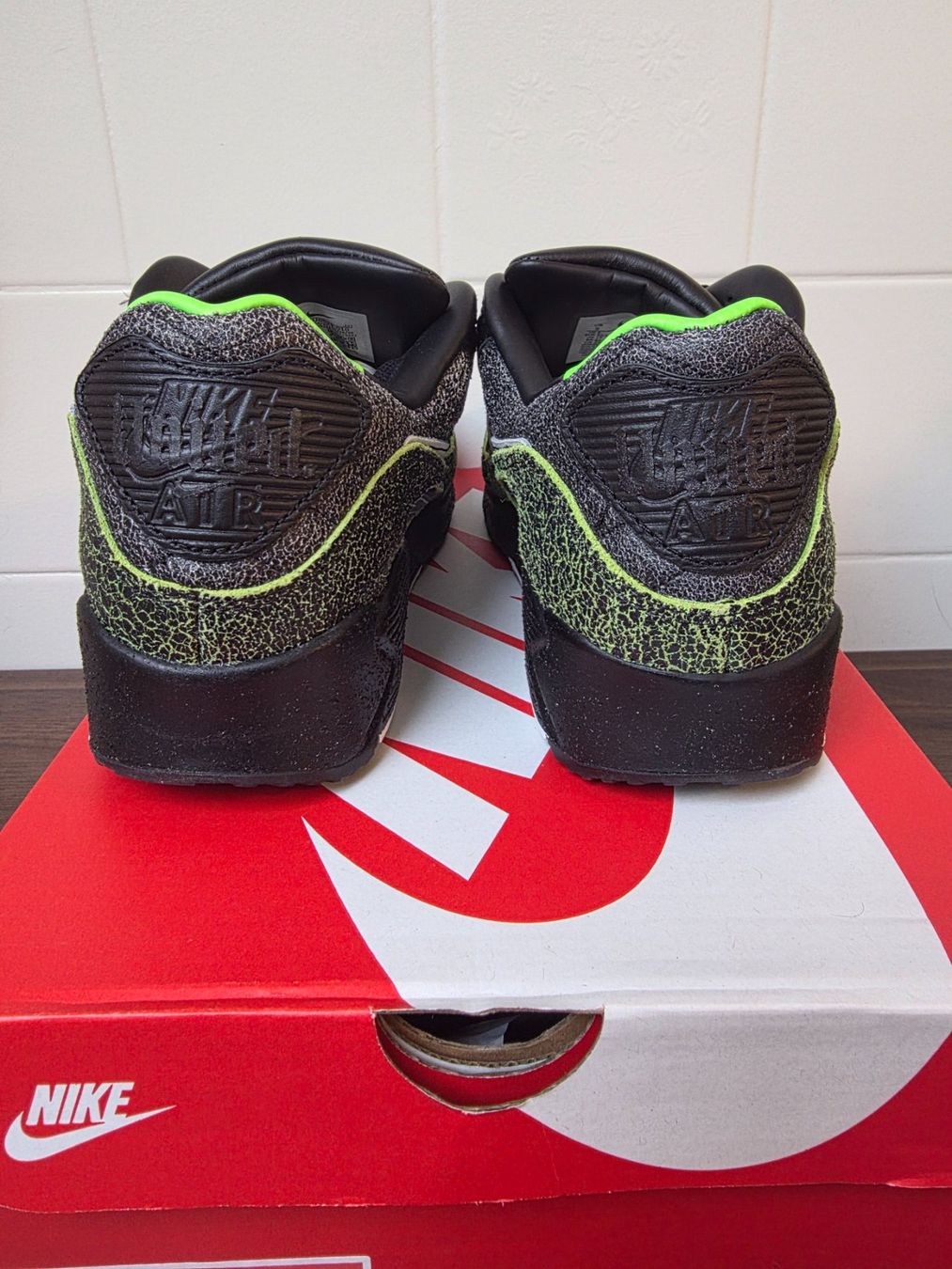 Nike Scarpe da uomo: Nike Air Max 90 – Nuovo e nell'imballaggio originale da Fleurier venduto da dav_xx8y 4