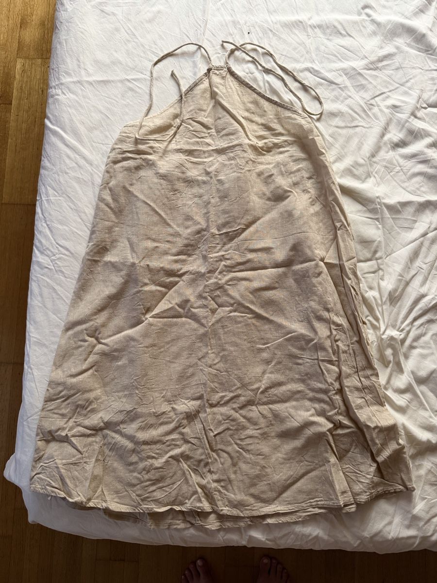 Robes: Triangle dress linen beige – Neuf (Voir description) à Zürich par BettinaMarie2308