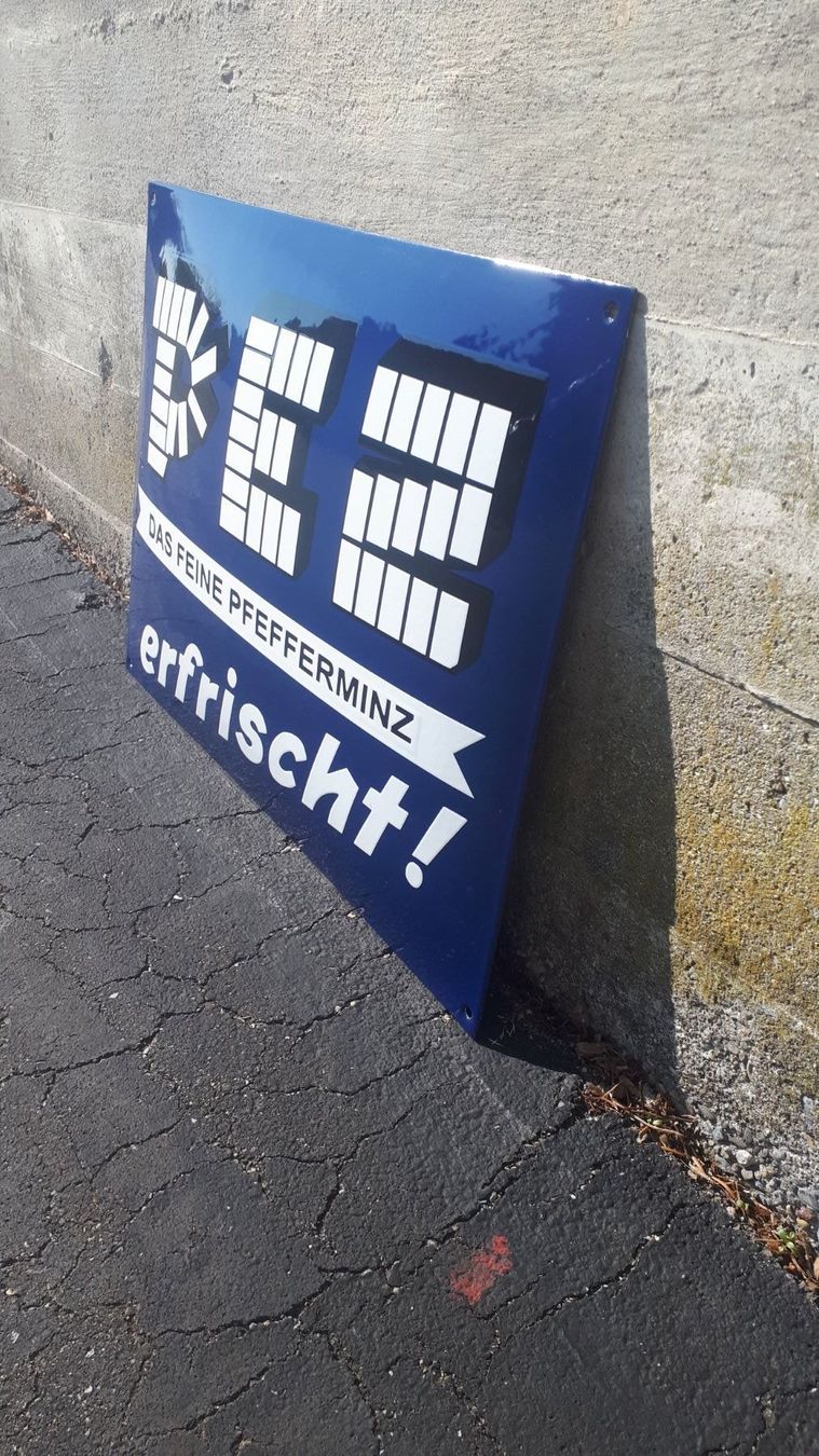 Insegne: Emailschild Pez – Usato da Zürich venduto da timbuktu03 1