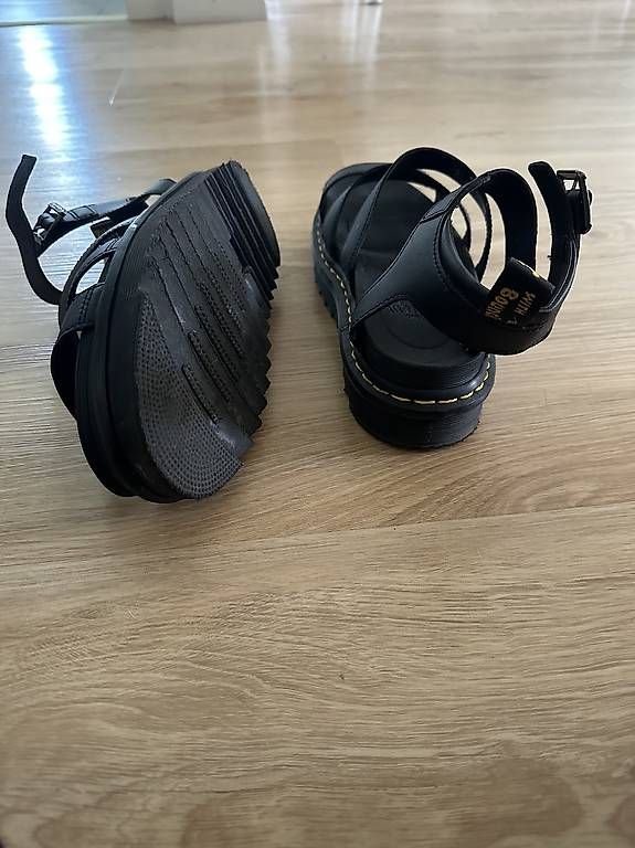 Dr. Martens Scarpe da donna: Dr Martens Sandalen Grösse 40 – Usato da Olten venduto da Julia.Ramona 3