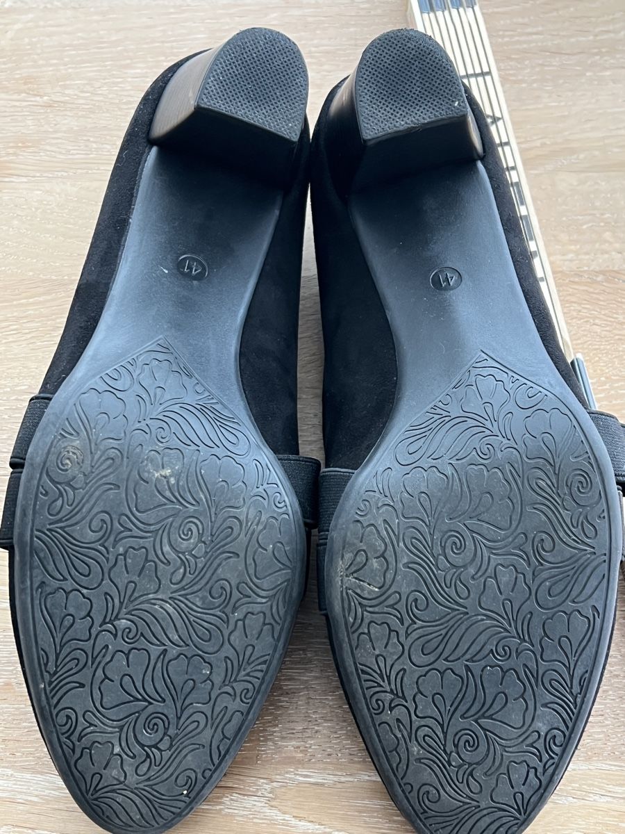 Damenschuhe: Schuh mit Absatz 7cm – Gebraucht aus Rüfenacht BE von pafl 2