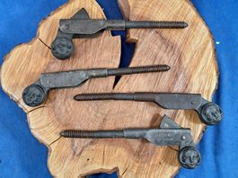4 antike Jalousie Rückhalter, Gusseisen (LOT2370#FBS2)