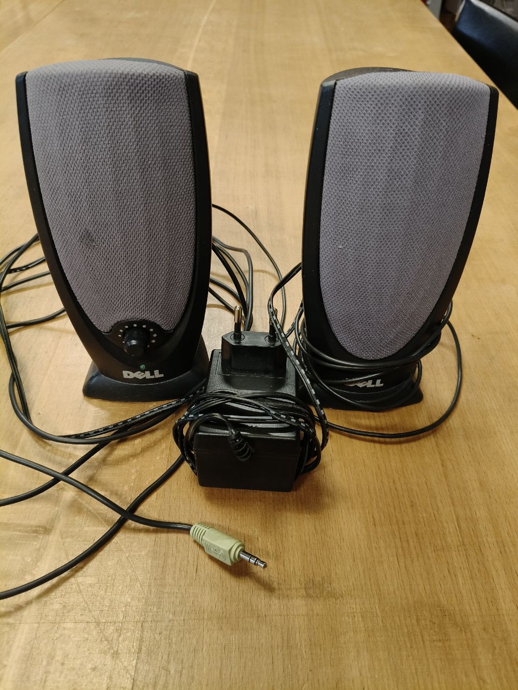 Dell Casse acustiche: Lautsprecher Dell 2.0 PC-System mit Netzteil gebraucht – Usato da Zürich venduto da Sgier2005