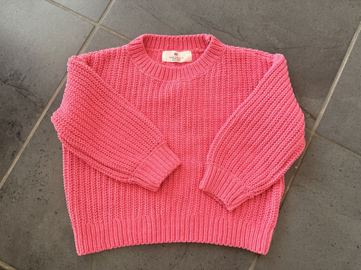 Nike Maglioni & Felpe: Herbst Kleiderpaket Mädchen 4 Pullovern - Grösse 104-110 – Usato da Aarau venduto da xiy_p5h2 6