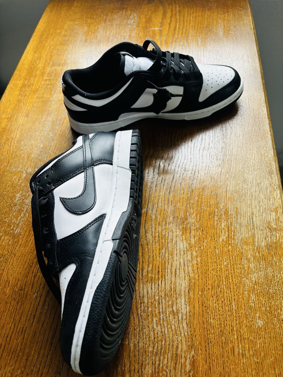 Nike Scarpe da uomo: Nike Dunk Low Baskets Taille 41 Noir Blanc Bon état – Nuovo e nell'imballaggio originale da prilly venduto da chr_8crg 2