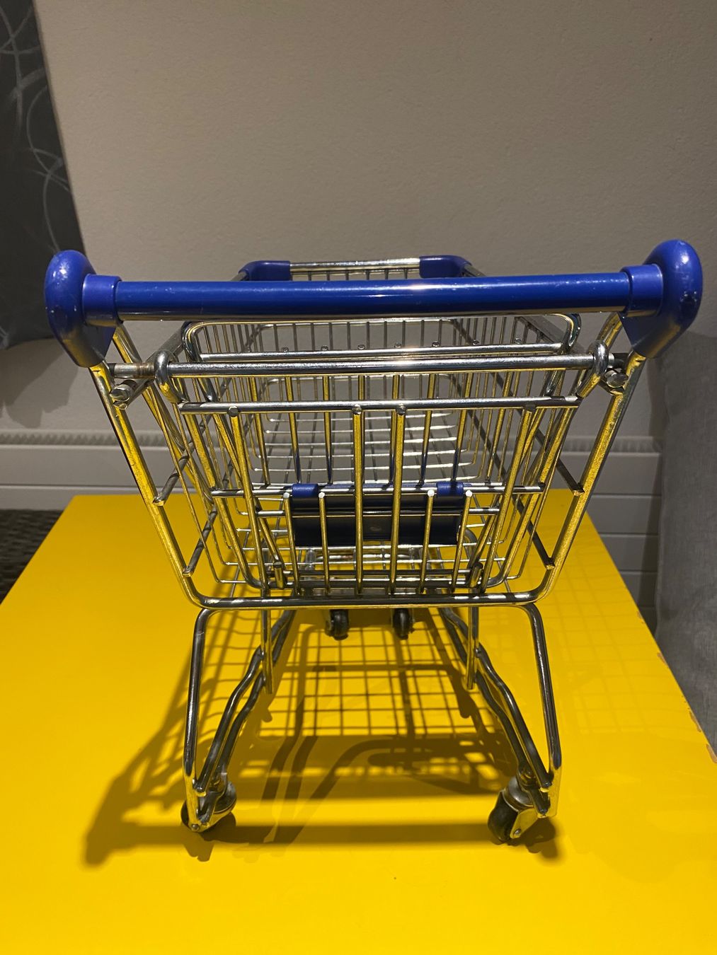 Tutte le decorazioni: Mini Einkaufswagen Metall – Usato da Fislisbach venduto da mirco50 1