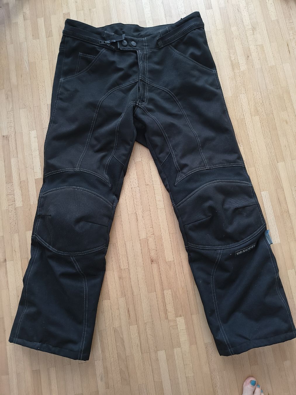 Vanucci Pantaloni: Vanucci Motorrad Textilhose – Usato da Luzern venduto da Kuro