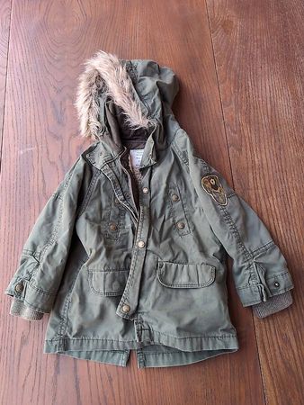 Kinderjacke Zara Grün / Olive Gr. 98