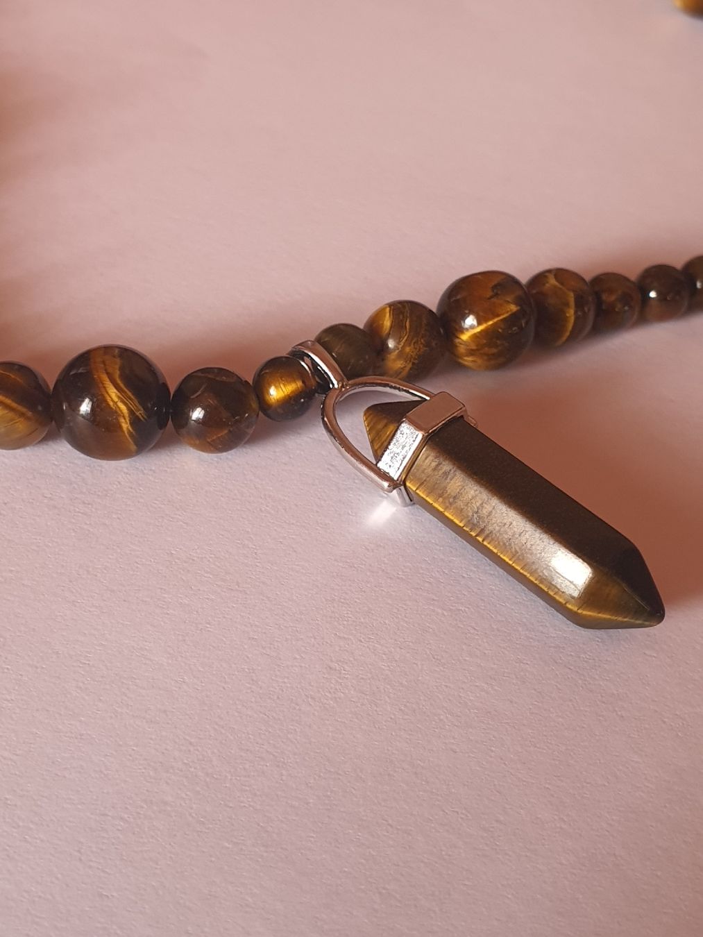 Ketten: Collier Perles et Pendentif Oeil de Tigre – Neu und originalverpackt aus Tavannes von Alkatra-kkk666