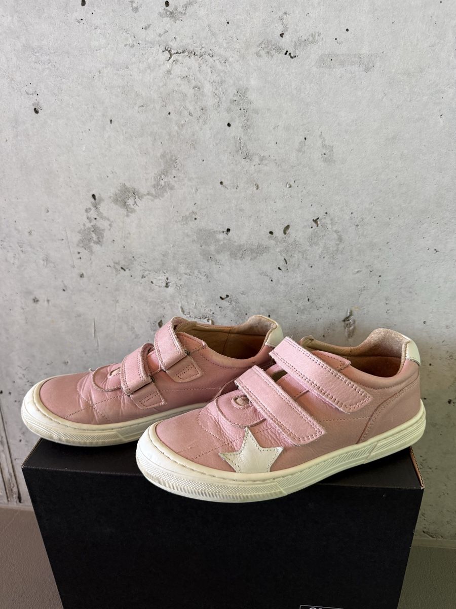 Bisgaard Schuhe für Mädchen: Mädchen Sneaker Bisgaard rosa 34 – Gebraucht aus Bäriswil BE von Corinne910