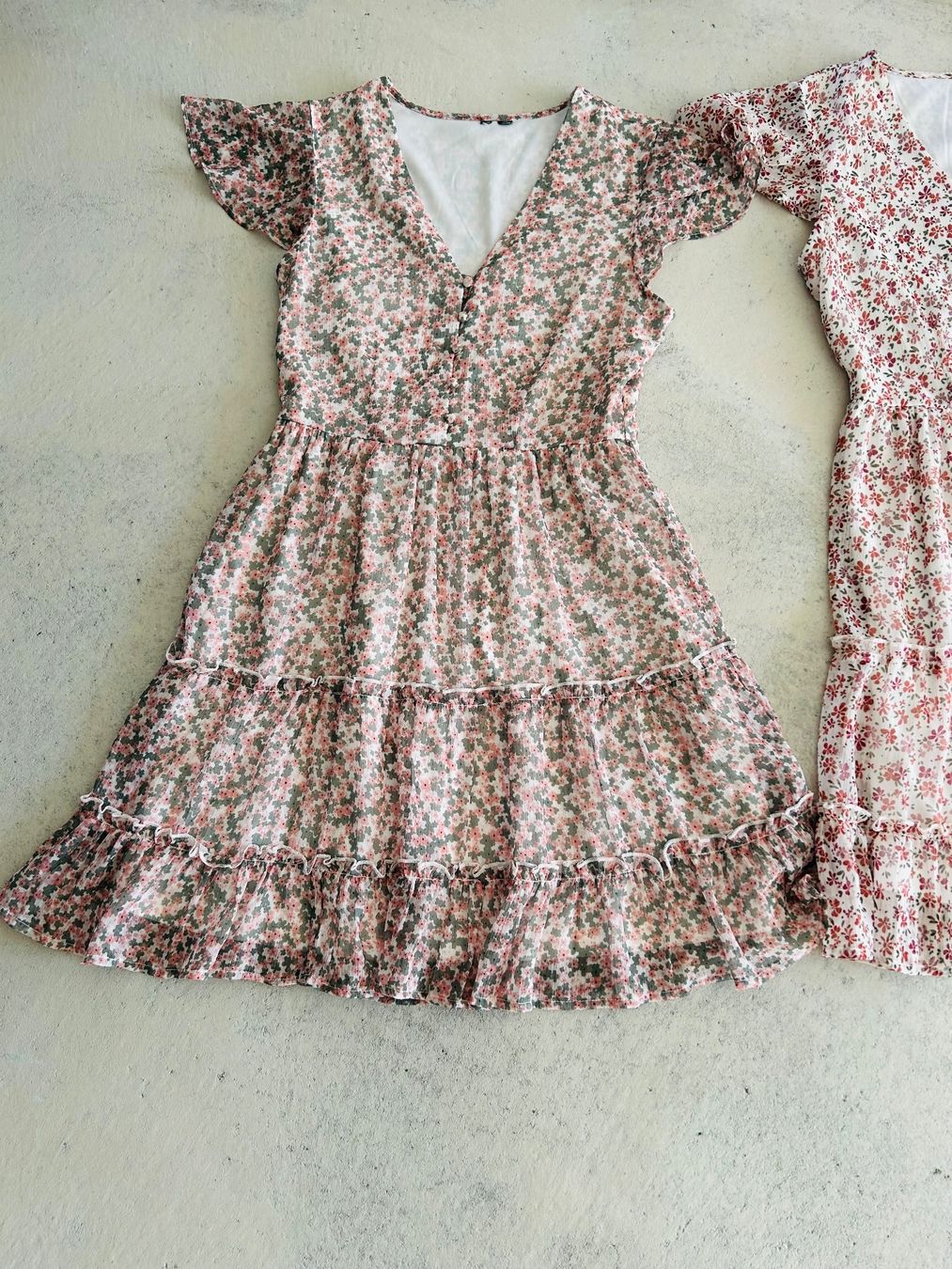 Lots de vêtements: 2 herzige Blumen Röckchen Gr.S – D'occasion à Diegten par ste_pvd5 2