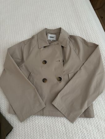 ONLY kurze Trenchjacke beige XS / Gr. 34