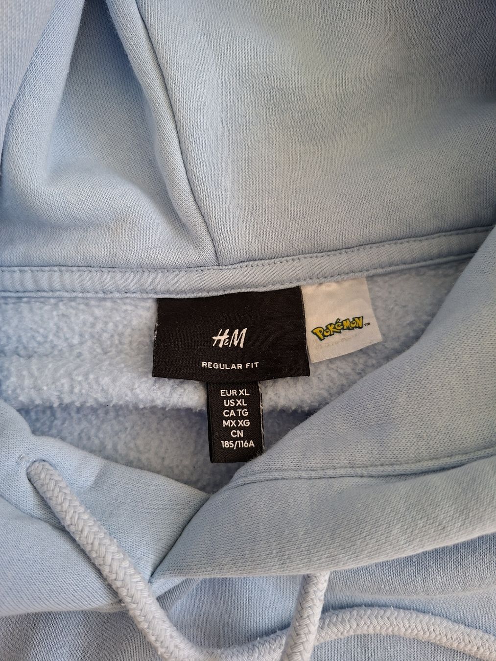 Maglioni & Felpe: Sweat à capuche bleu clair Pikachu brodé taille XL  – Usato da Renens VD venduto da ser_j2fn 3