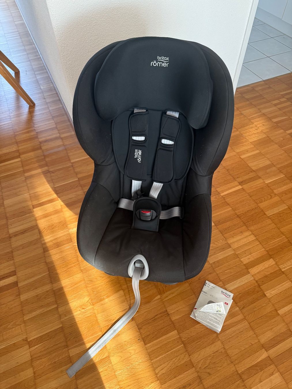 Britax Römer Seggiolini per auto: Britax Römer King II / ATS / LS – Usato da Richterswil venduto da Eunoia85