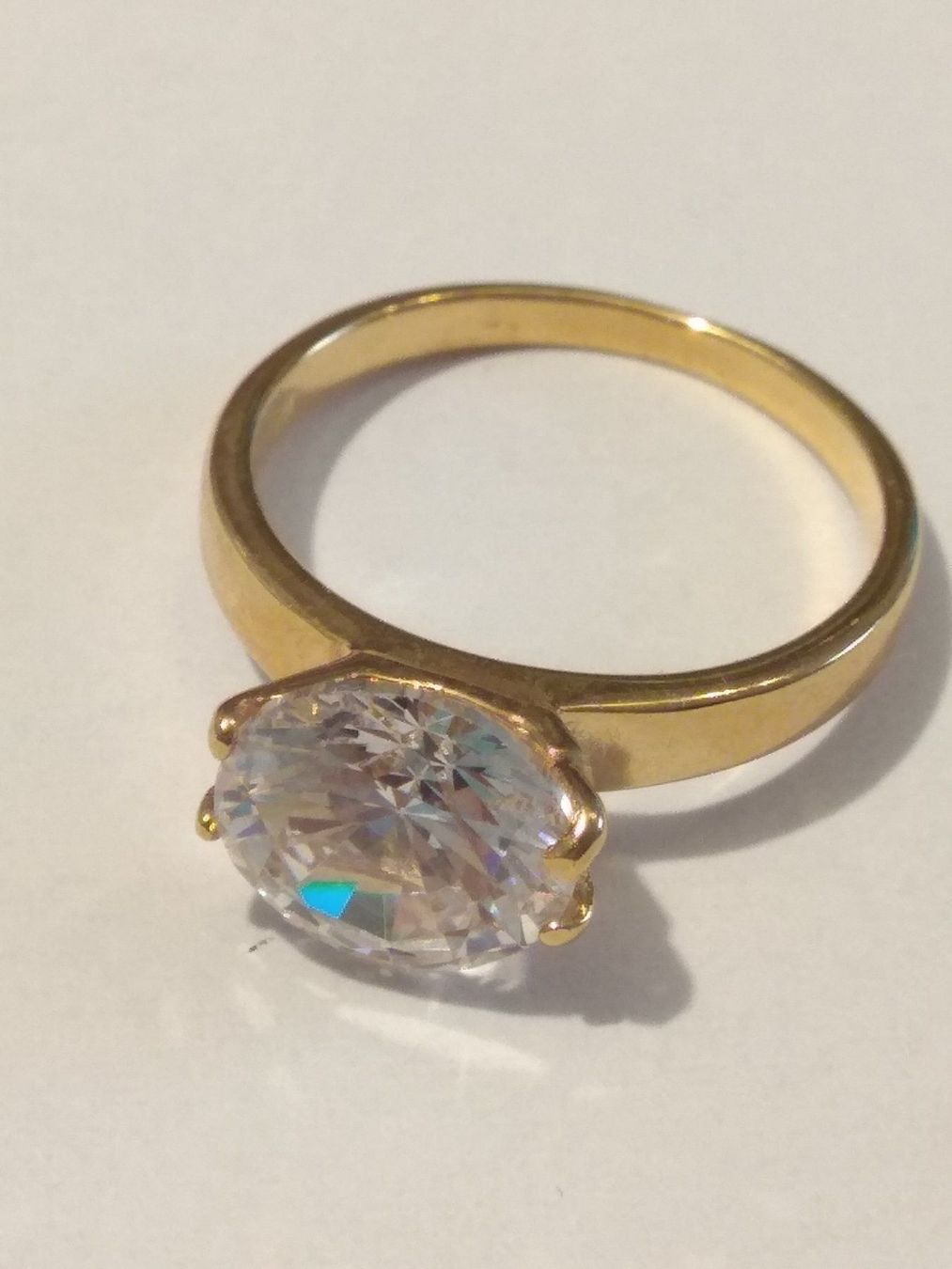 Anelli: Vergoldeter Ring mit Zirkonia Gr. 55 – Nuovo e nell'imballaggio originale da Münchenbuchsee venduto da Daniel0133