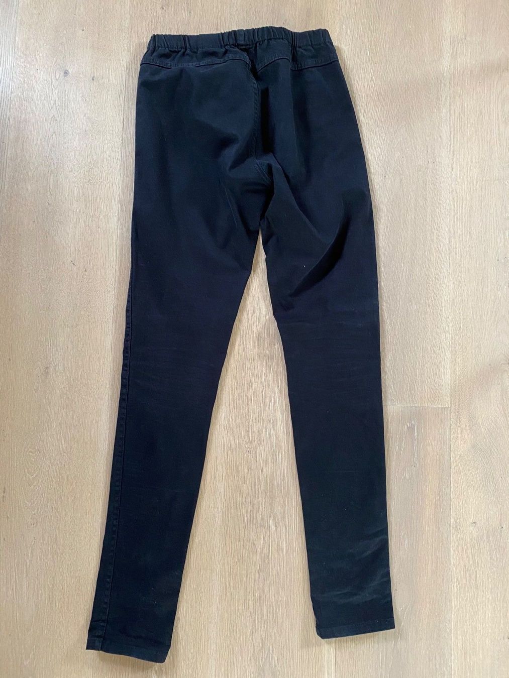 H&M Pantaloni: Röhrlihose in schwarz Grösse S – Usato da Winkel venduto da Flyhy2020 2